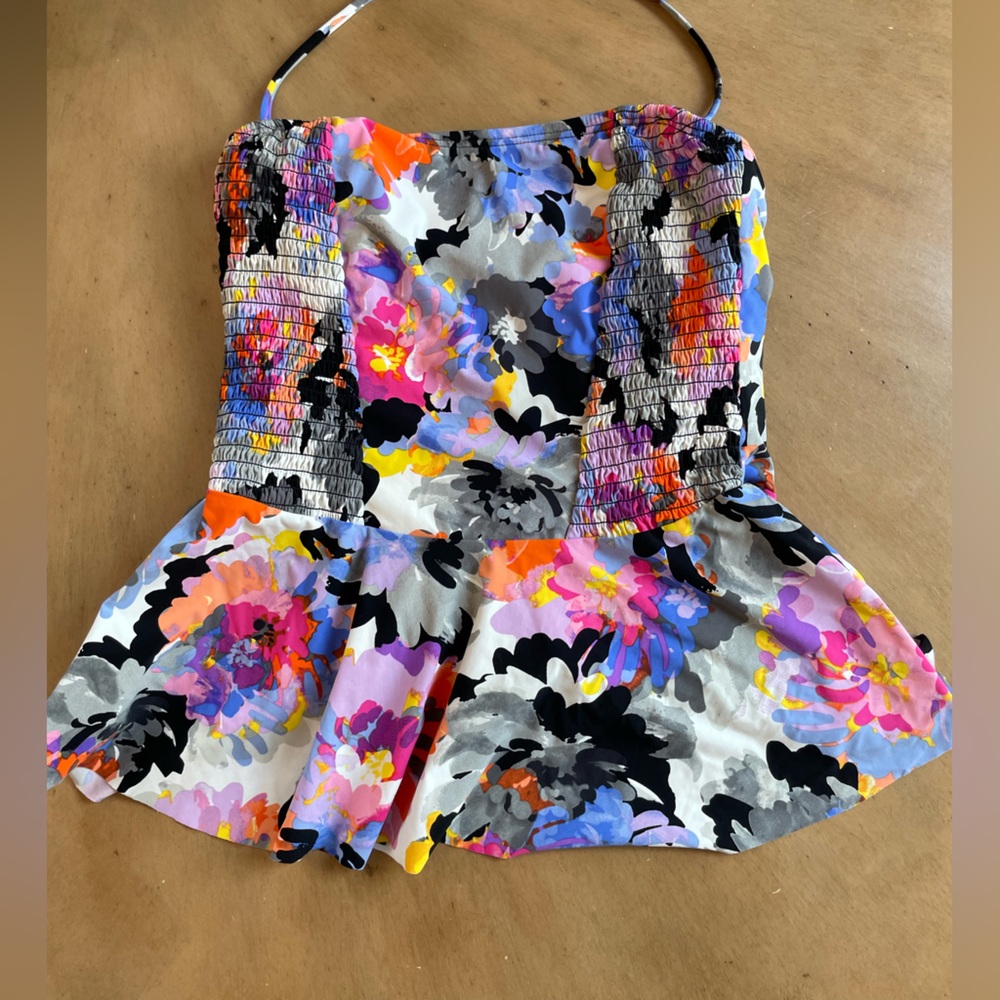 3/$10🌹 Beautiful Peplum tankini great colors by Kenneth Cole! Unique S 2 pieces